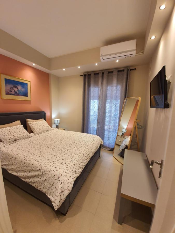 Lukas-2 B/R Luxurious Flat With Veranda Apartamento Atenas Exterior foto