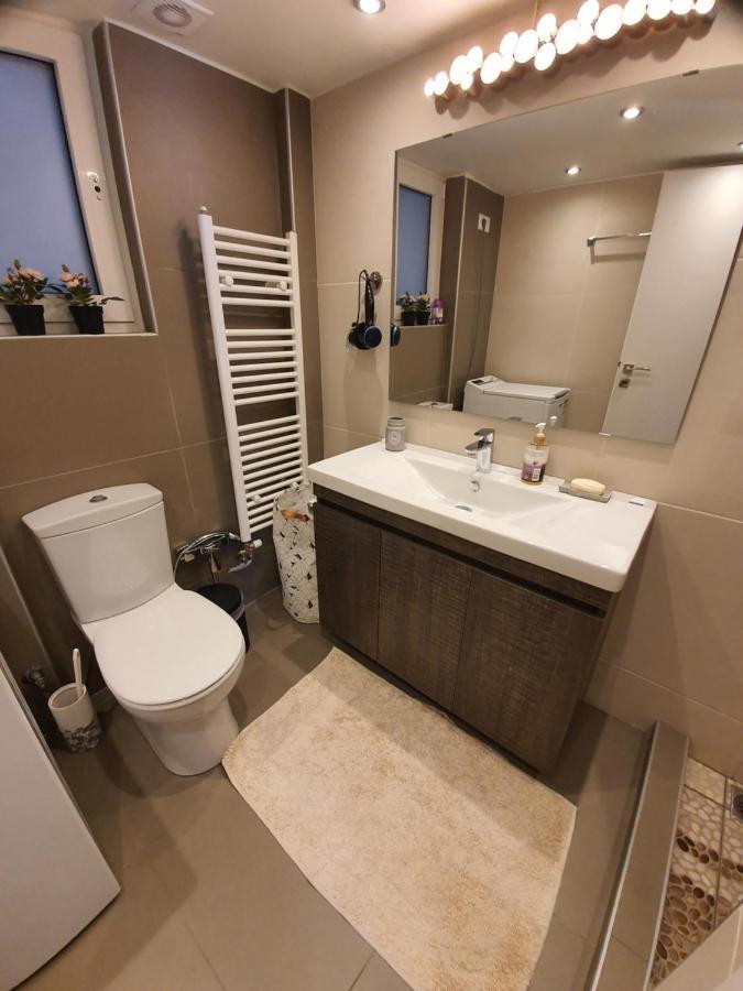 Lukas-2 B/R Luxurious Flat With Veranda Apartamento Atenas Exterior foto